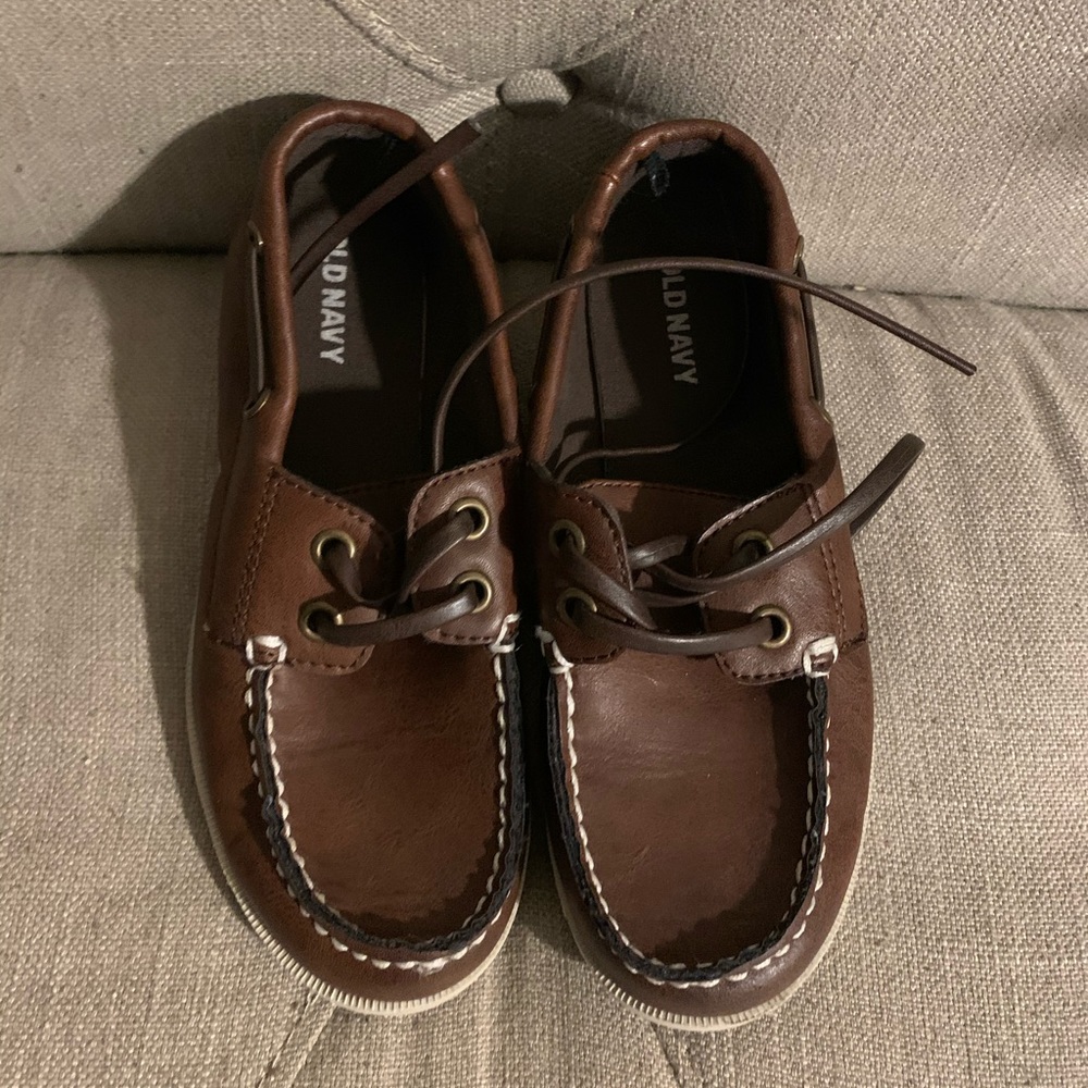 Boys Old Navy dress shoes size 13